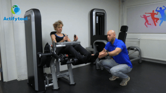 Fysiotherapeut geeft tips bij krachttraining